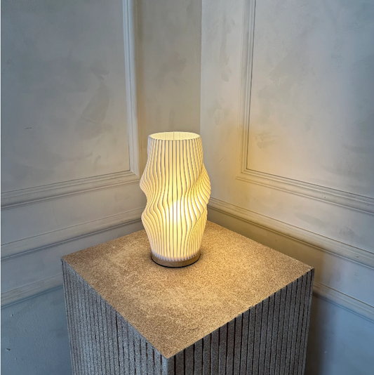 The BreezeWave 3D-Printed Lamp