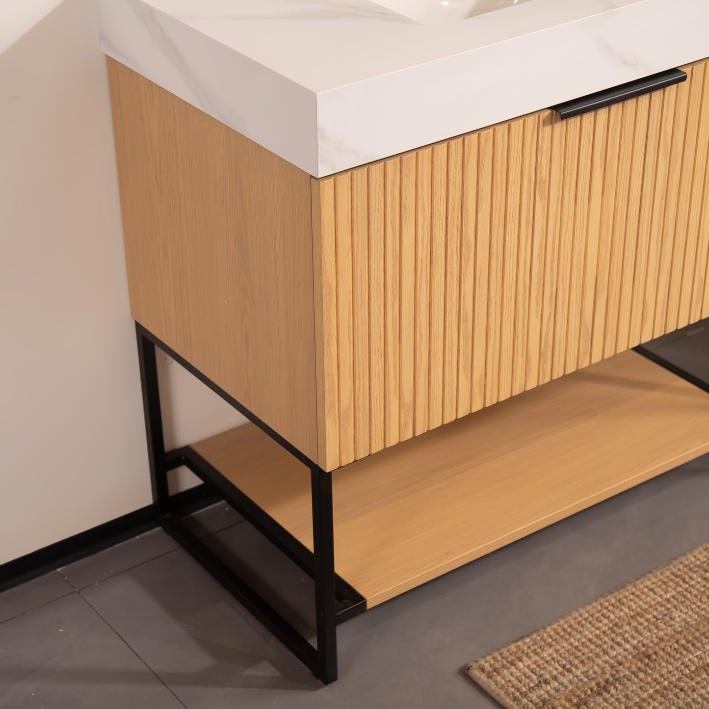 YOLAN 36" Badezimmer-Waschtisch und Waschbecken, freistehender gestreifter Sperrholz-Aufbewahrungsschrank mit Schublade und offenem Regal, Carrara-Weiß, Corolla-Eiche 