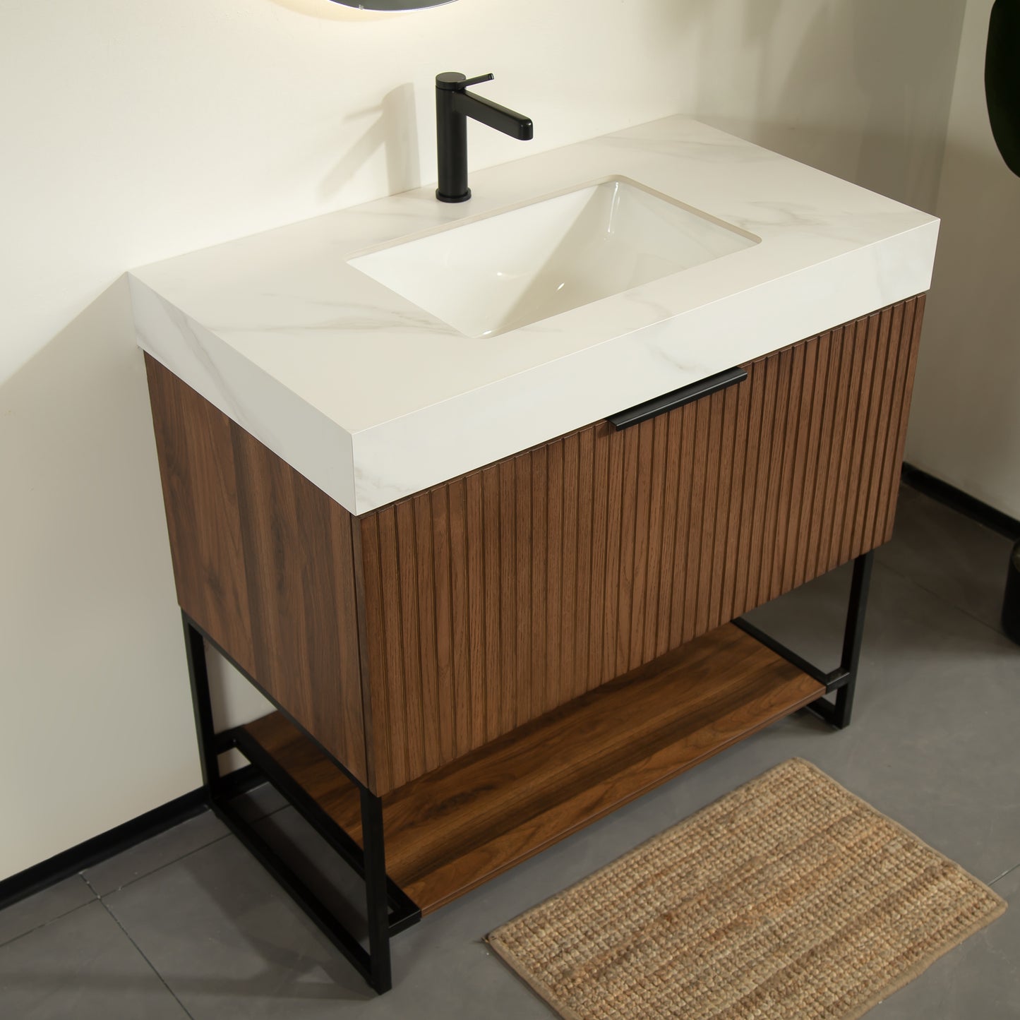 YOLAN 36" Badezimmer-Waschtisch und Waschbecken, freistehender gestreifter Sperrholz-Aufbewahrungsschrank mit Schublade und offenem Regal, Carrara-Weiß,