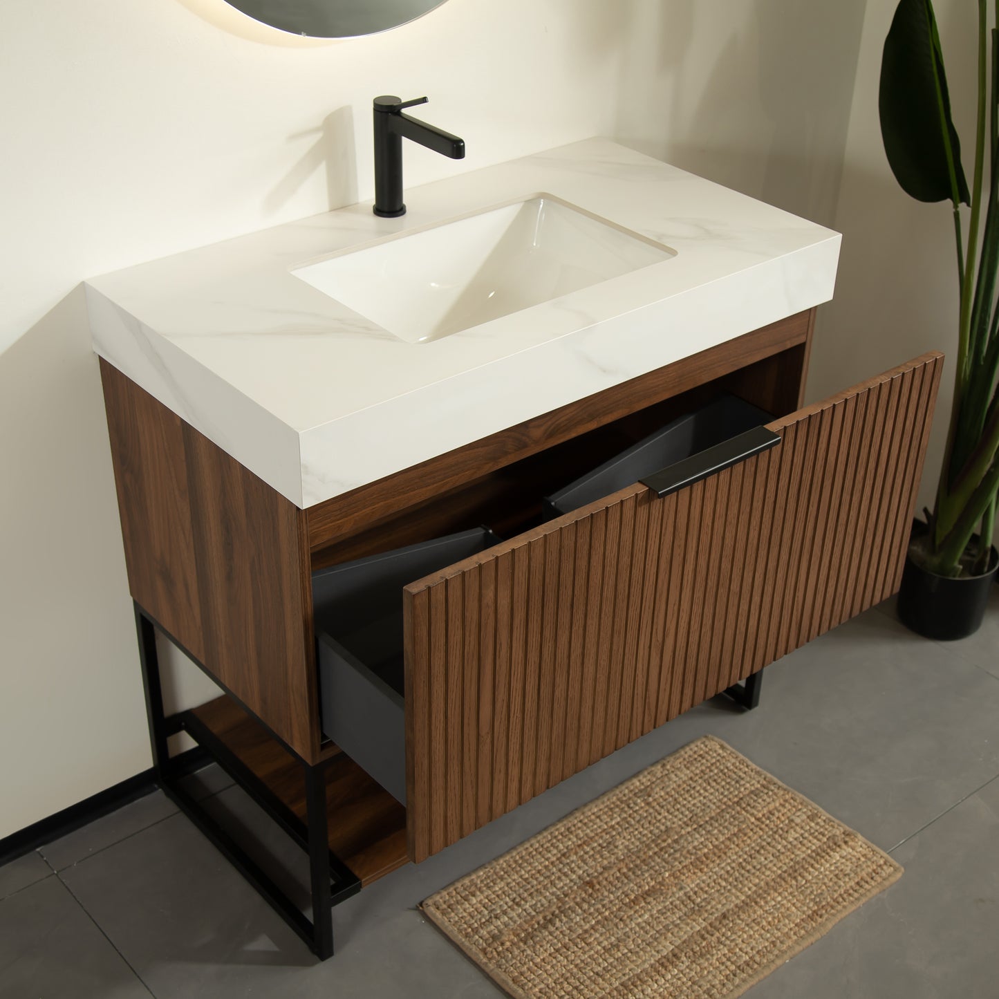 YOLAN 36" Badezimmer-Waschtisch und Waschbecken, freistehender gestreifter Sperrholz-Aufbewahrungsschrank mit Schublade und offenem Regal, Carrara-Weiß,