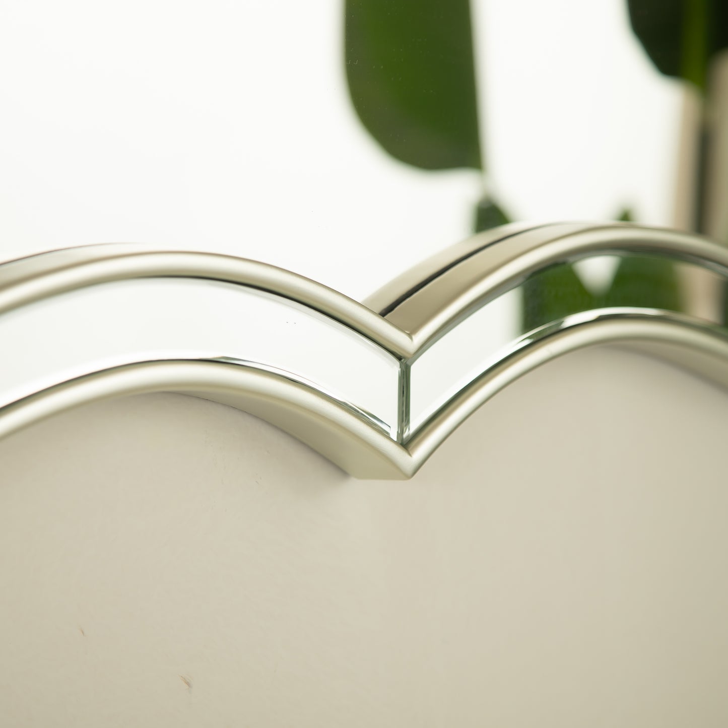 24'' Fleuron Mirror, Wave-shape PU Material Light Luxury Style Art Decorative Mirror with Golden Frame, Suitable for Bathroom, Bedroom, Living Room