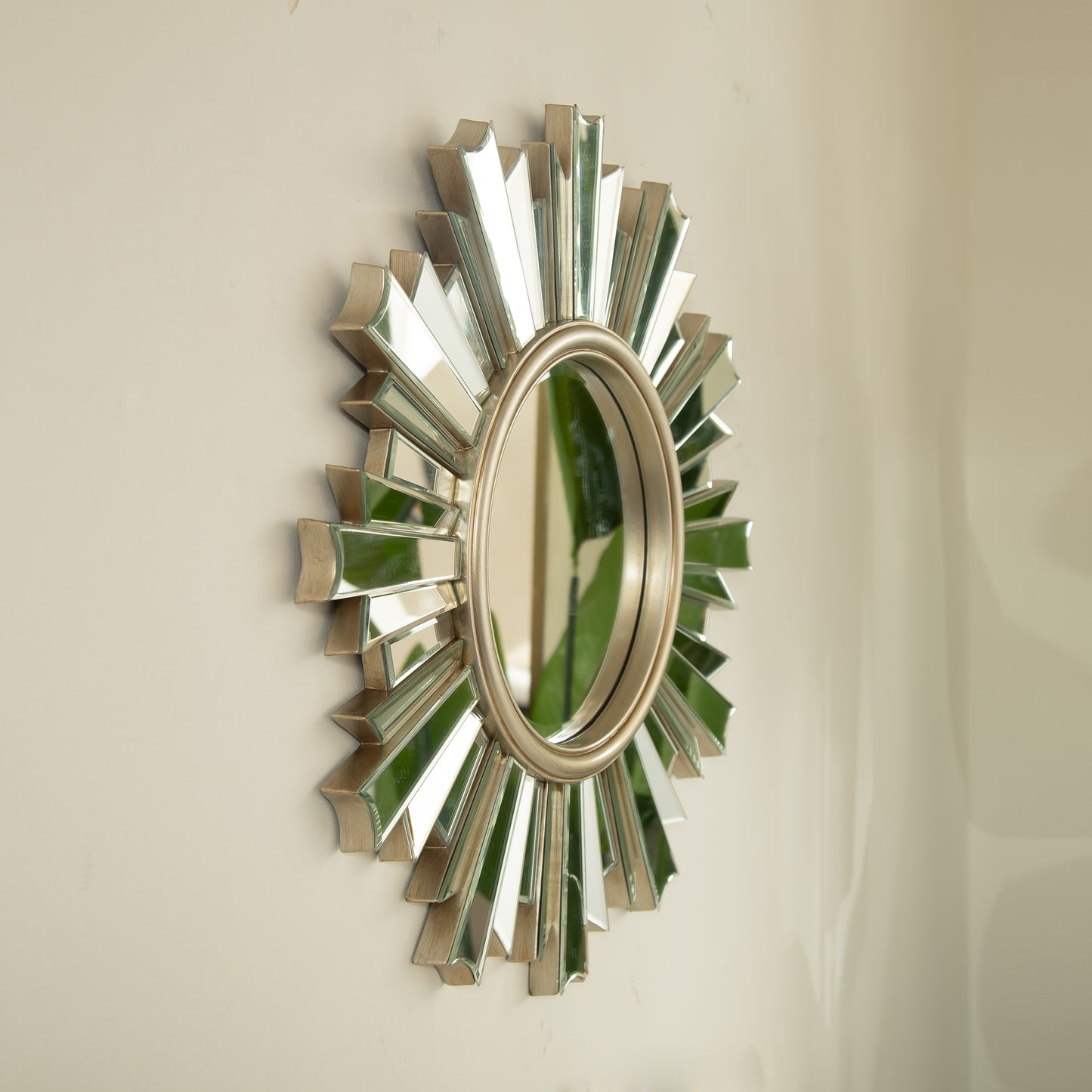 26'' HenGis Mirror, Wall-mounted Sunburst-shaped PU Art Decorative Mirror, Suitable for Bathroom, Bedroom, Living Room