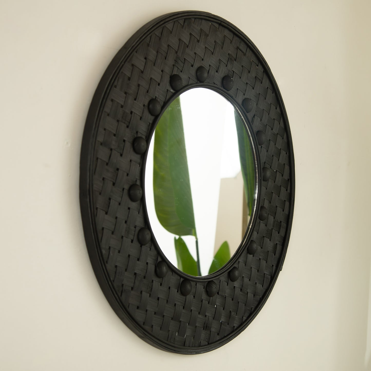 24'' Solea Mirror, Hand-woven Black Bamboo Artistry Wall Hanging Circle Mirror, Suitable for Bathroom, Bedroom, Living Room